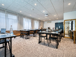 OLEVENE image - _Mercure_Paris_versailles_-